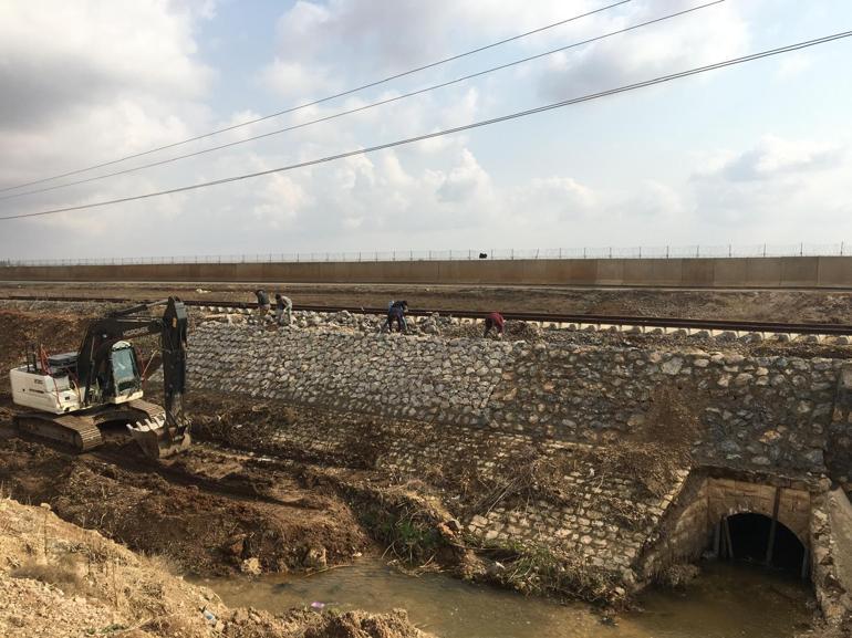 Bakan Uraloğlu: Suriye sınırındaki demir yolu hattını ayağa kaldırıyoruz