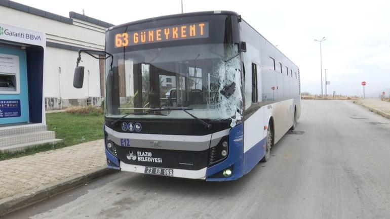 9 kişinin etkilendiği yangın haberini alan sürücü, hız yapınca kamyonetiyle otobüse çarptı