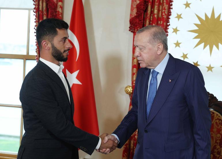 Cumhurbaşkanı Erdoğan, Oscar ödüllü Filistinli yönetmen Basel Adra ile görüştü