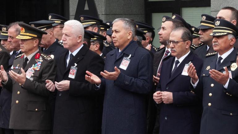 Şehit polis memuru Emre Albayrak için İstanbul İl Emniyet Müdürlüğünde tören düzenlendi