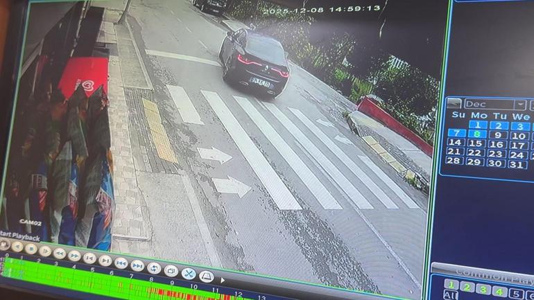 Avcılarda otomobil binanın bahçesine düştü: 2 çocuk yaralı