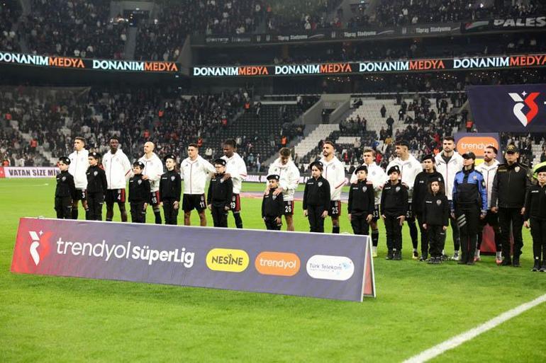 Dolmabahçede gol düellosu; Beşiktaş, Gaziantep FK ile berabere kaldı