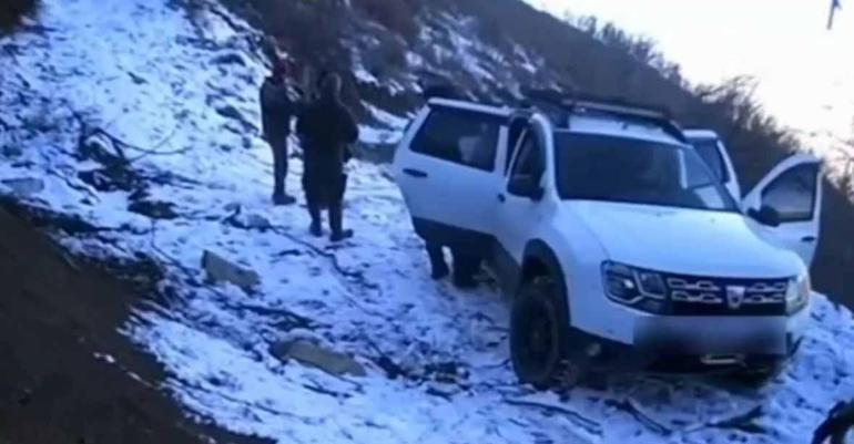 Tuncelide yaban keçisi avlayanlara dron destekli operasyon