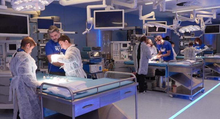 Medtronic Spark, Türkiye’de Darüşşafaka öğrencileriyle etkinlik gerçekleştirdi