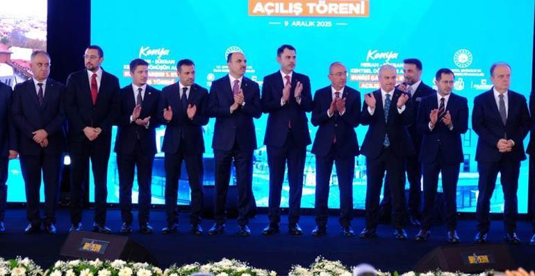 Bakan Kurum: Bir ülke büyüklüğündeki alanı deprem bölgesine yeniden kurduk