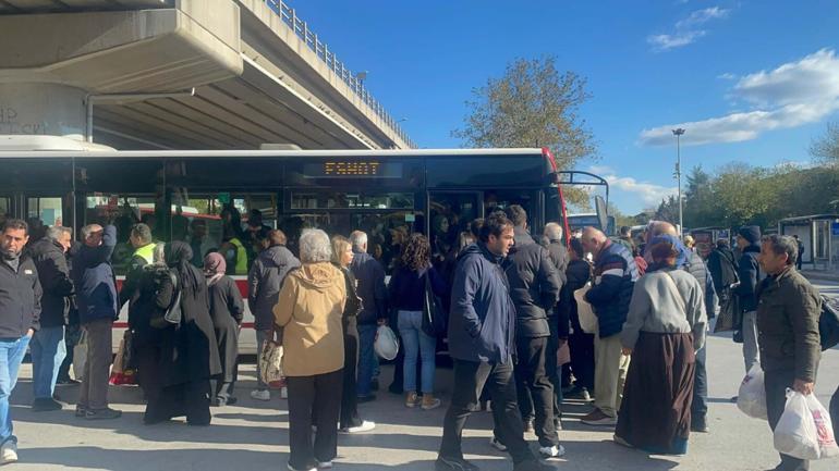 İzmirde metro arızası; seferler durduruldu