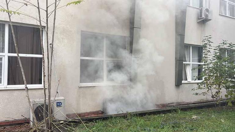 Okulun kağıt deposunda yangın; öğrenciler tahliye edildi