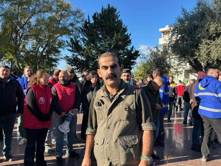 Buca Belediyesinde iş bırakan işçiler, haklarını istedi