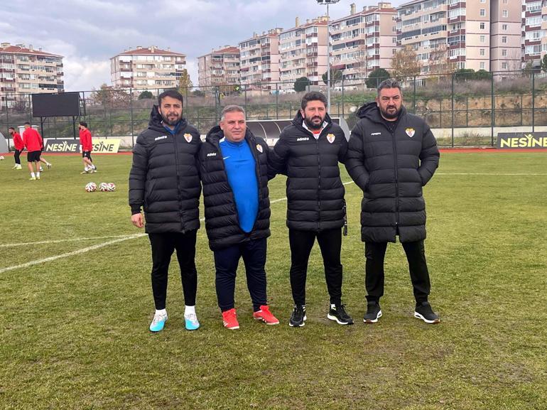 17 futbolcusu hak mahrumiyeti alan Edirnespor’da teknik direktörden destek çağrısı