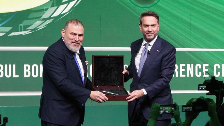 Bakan Bayraktar: 2026’da 8 milyon hanenin doğal gaz ihtiyacını kendi gazımızla karşılayacağız