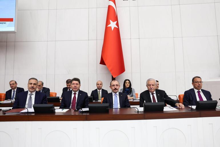 Bakan Tunç: Katılımcı, demokratik, sivil bir anayasa ile milletimize borcumuzu ödemek istiyoruz
