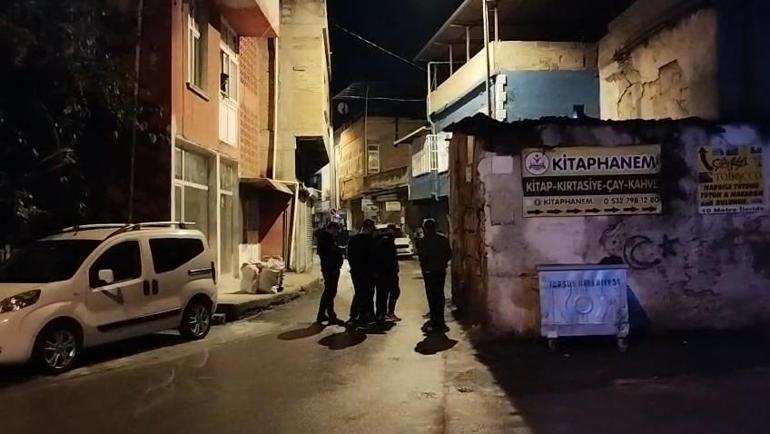 Arkadaşının iş yerinin önünde uğradığı silahlı saldırıda öldü