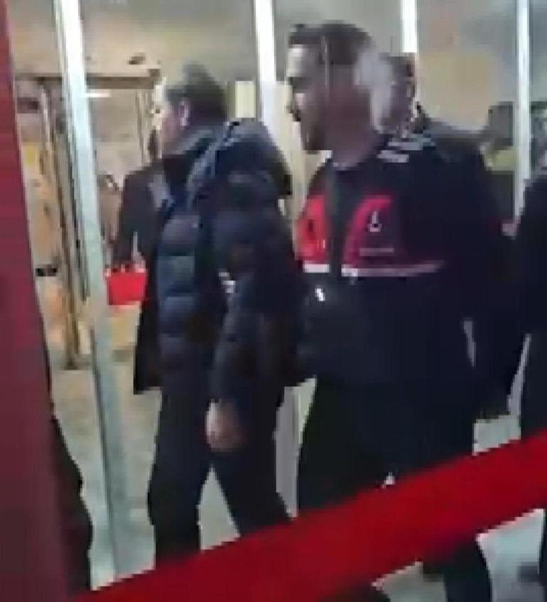 Habertürk Genel Yayın Yönetmeni Mehmet Akif Ersoy gözaltına alındı