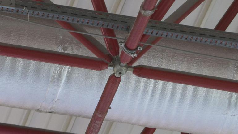 Hong Kongdaki yangın sonrası uzmandan uyarı: 50,5 metrenin üzerindeki binalarda 2 kaçış kovanı olmalı