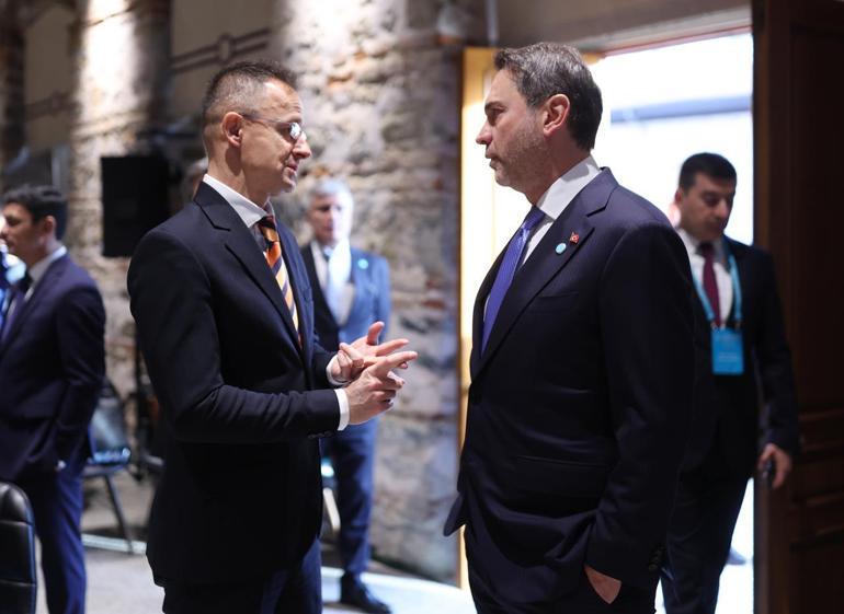 Bakan Bayraktar: Hazar’ın Türk Dünyasını ayırmasını değil birleştirmesini sağlamalıyız