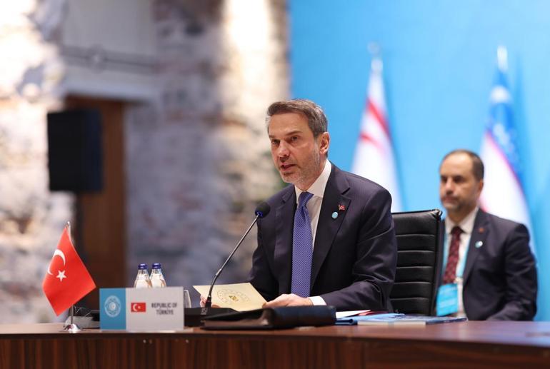 Bakan Bayraktar: Hazar’ın Türk Dünyasını ayırmasını değil birleştirmesini sağlamalıyız