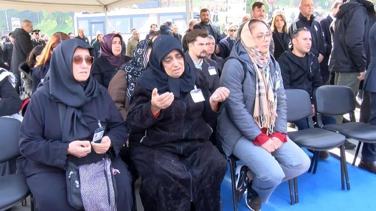 Beşiktaştaki terör saldırısında şehit düşenler için anma töreni