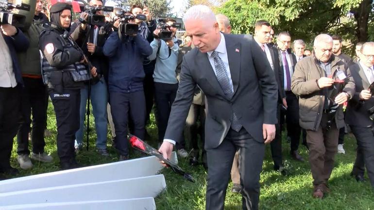 Beşiktaştaki terör saldırısında şehit düşenler için anma töreni