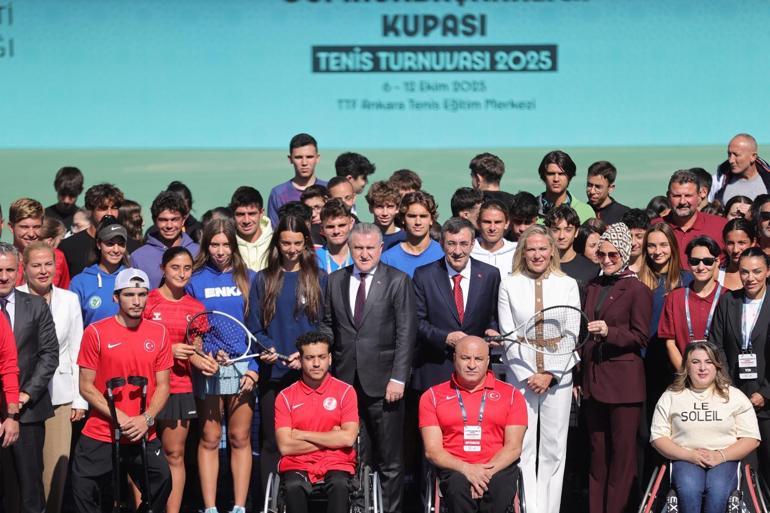 Bakan Bak: Milli Sporcu Bursu ile sporcuların ‘Okul mu–eğitim mi’ ikilemi ortadan kalktı