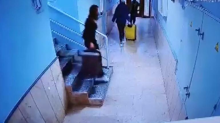 Güllünün kızının bavullarla apartmandan çıktığı anların görüntüleri ortaya çıktı