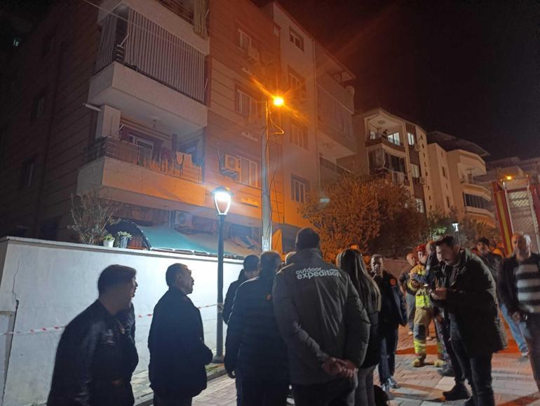 Manisa’da inşaat çalışmasının yanındaki 2 binada çatlaklar oluştu, 15 kişi tahliye edildi