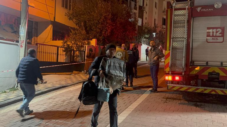 Manisa’da inşaat çalışmasının yanındaki 2 binada çatlaklar oluştu, 15 kişi tahliye edildi