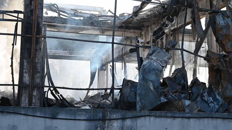 Kimya fabrikasındaki yangın madeni yağ bölümünden çıkmış