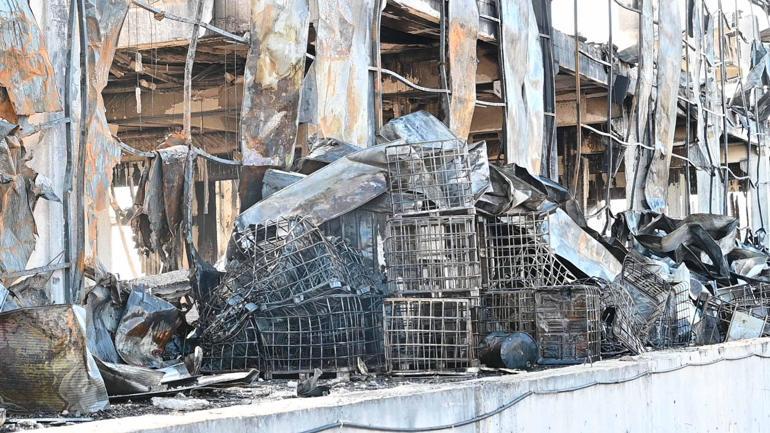 Kimya fabrikasındaki yangın madeni yağ bölümünden çıkmış