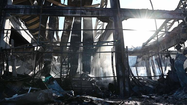 Kimya fabrikasındaki yangın madeni yağ bölümünden çıkmış