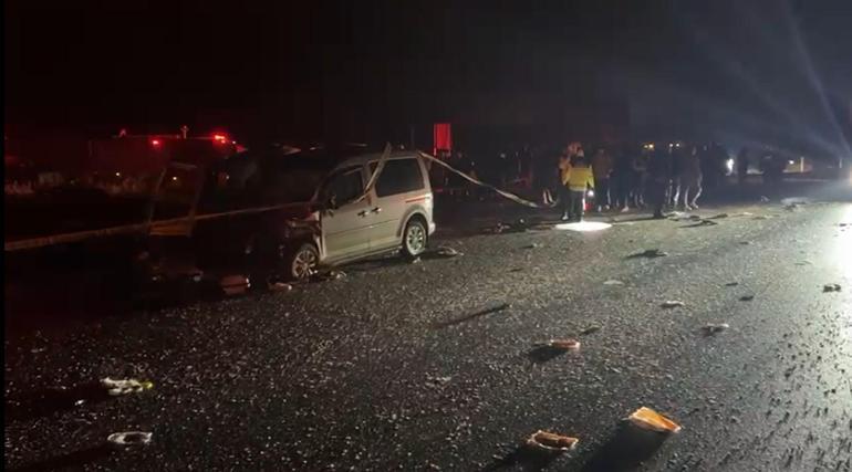 Mardin’de 3 aracın karıştığı kazada 4 ölü, 5 yaralı