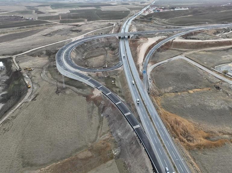 Van Çevre Yolunun 28 kilometrelik 2 etabı açılıyor