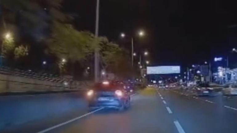 Kadıköyde makas atan sürücünün sebep olduğu kaza kamerada