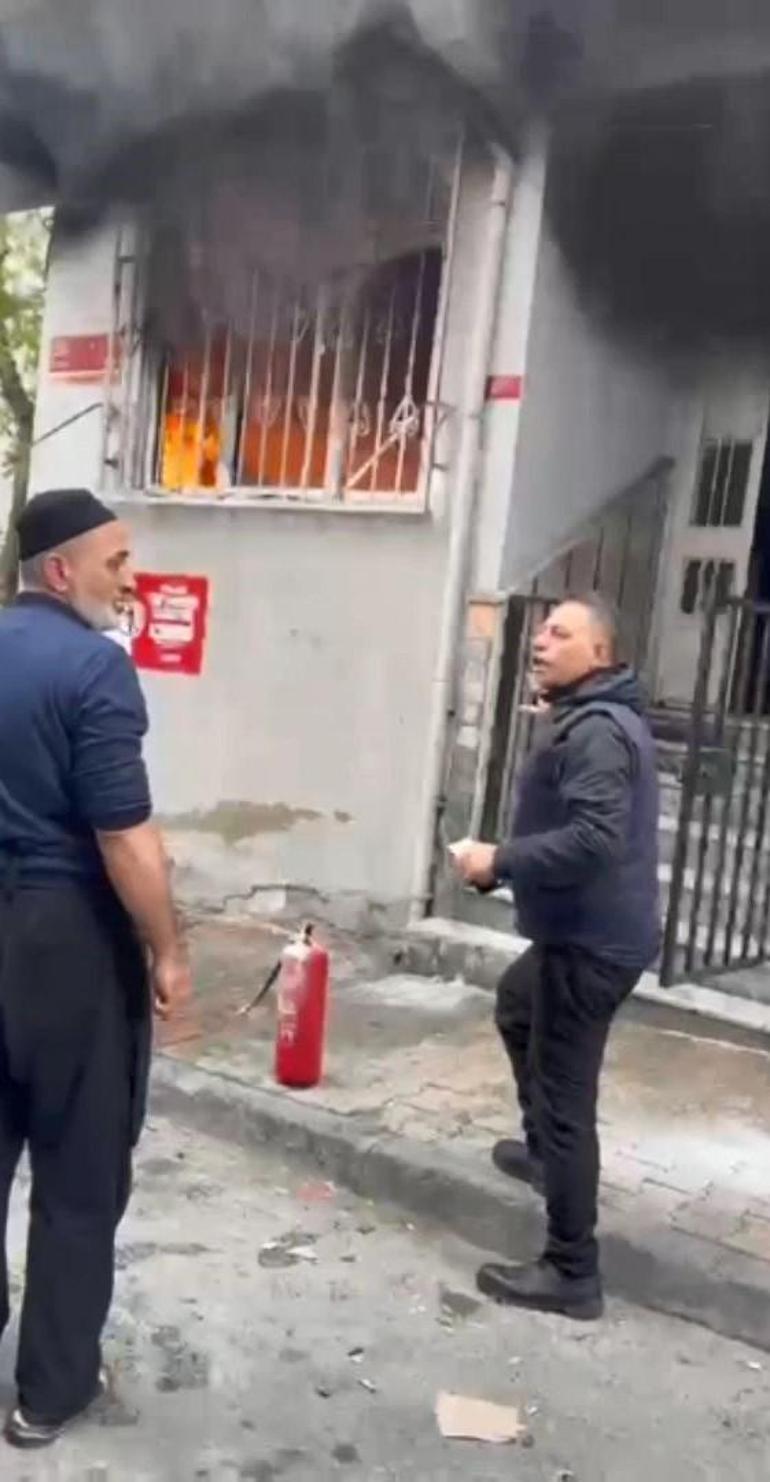 Esenler’de 5 yaşındaki çocuk çakmakla oynarken yangın çıktı