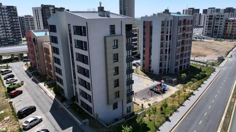 Bakan Kurum’dan Başakşehir sosyal konut paylaşımı