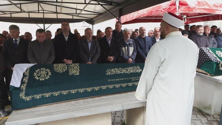 Pendikteki yangında hayatını kaybeden 3 çocuğun cenazesi toprağa verildi