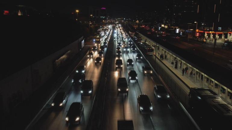 İstanbulda trafik yoğunluğu yüzde 81e ulaştı