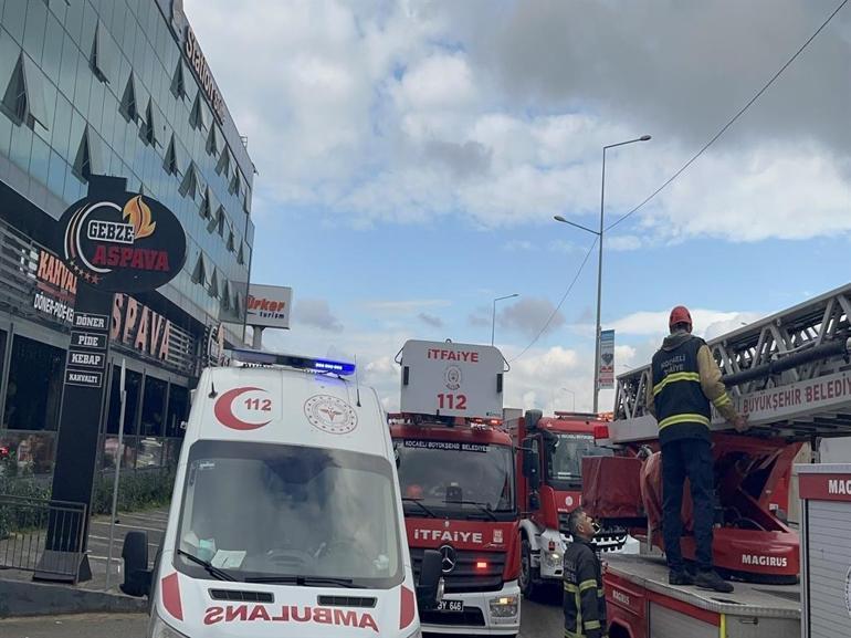 Restoranda yangın çıktı, otelde kalanlar tahliye edildi