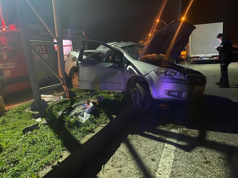 Otomobiliyle yön levhası direğine çapan muhtar öldü