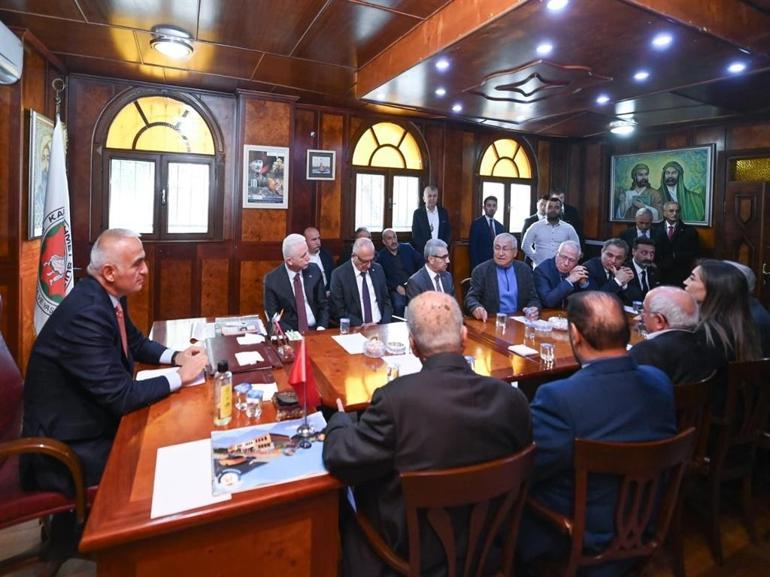 Bakan Ersoy: Cemevleri imar planlarında yer alacak