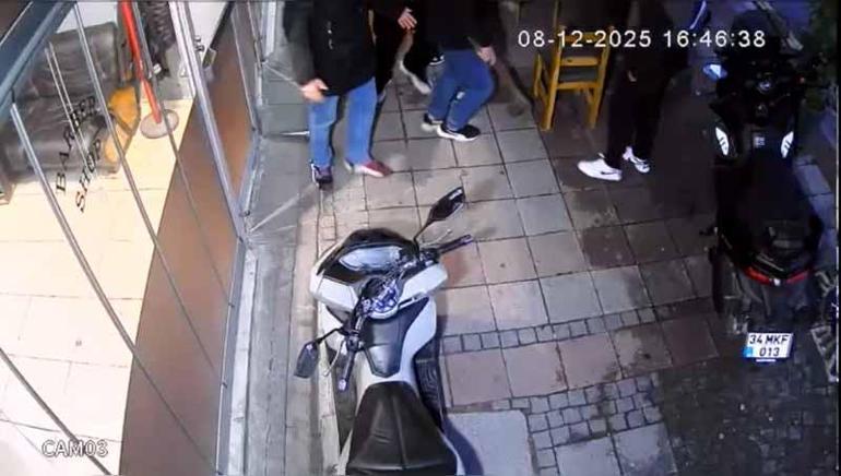 Kağıthane’de baltayla kuaförü basıp klimayı patlattı: Beni öldüreceğini söyledi