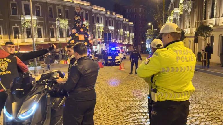 Beşiktaş’ta yüksek sesli müzik açan sürücü polise yakalandı: 14 günde 1,5 milyon lira ceza kesildi