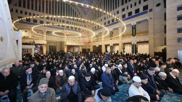 Vali Gül, ‘Aileler Sabah Namazında Buluşuyor’ programına katıldı