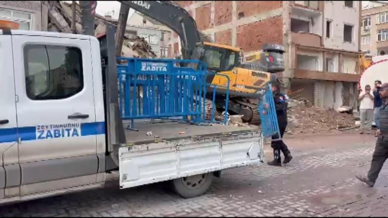 Zeytinburnunda kontrollü yıkımda beton parçaları düştü; iş makinesi operatörü yaralandı