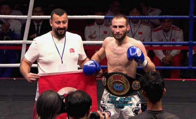 Hong Kongda Türk zaferi; Abdüssamet Uğurlu kemeri aldı