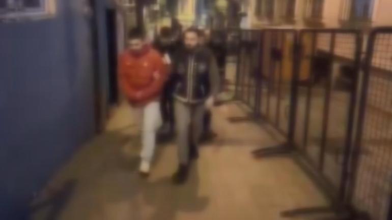 Beyoğlu’nda kapkaç: Sinyal tespit edilmesin diye telefonu alüminyum folyoya sardılar