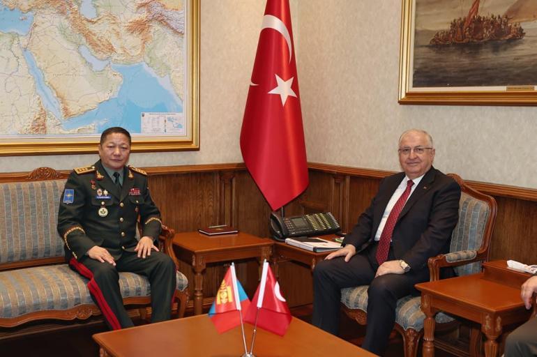 Bakan Güler, Moğolistan Genelkurmay Başkanını kabul etti
