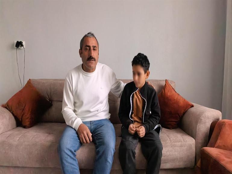 Okul müdürünün, öğrenciyi yakasından tutup yere savurduğu görüntülere inceleme