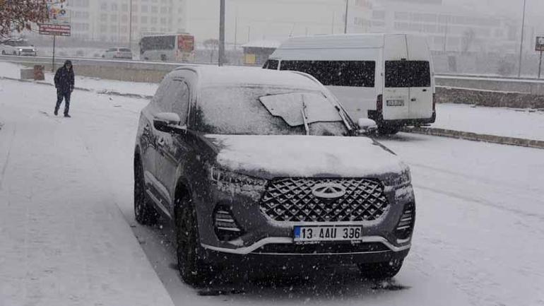 Bitliste kar yağışı