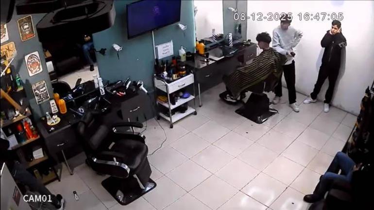 Kağıthane’de baltayla kuaförü basıp klimayı patlattı: Bizi kesmeye mi gelmiş bilmiyorum