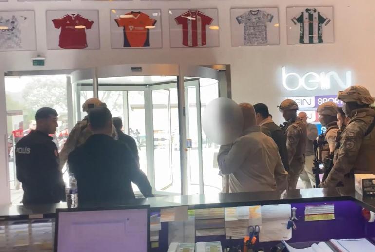 Sarıyerde televizyon binasına oyuncak silahla giren şüpheliye 12 yıla kadar hapis talebi